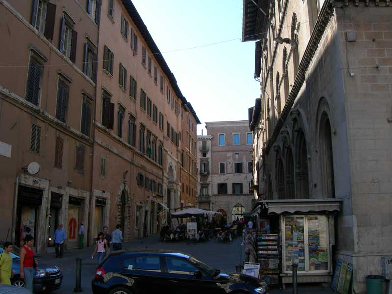 Perugia...il centro storico..jpg