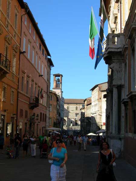 Perugia...centro storico..jpg
